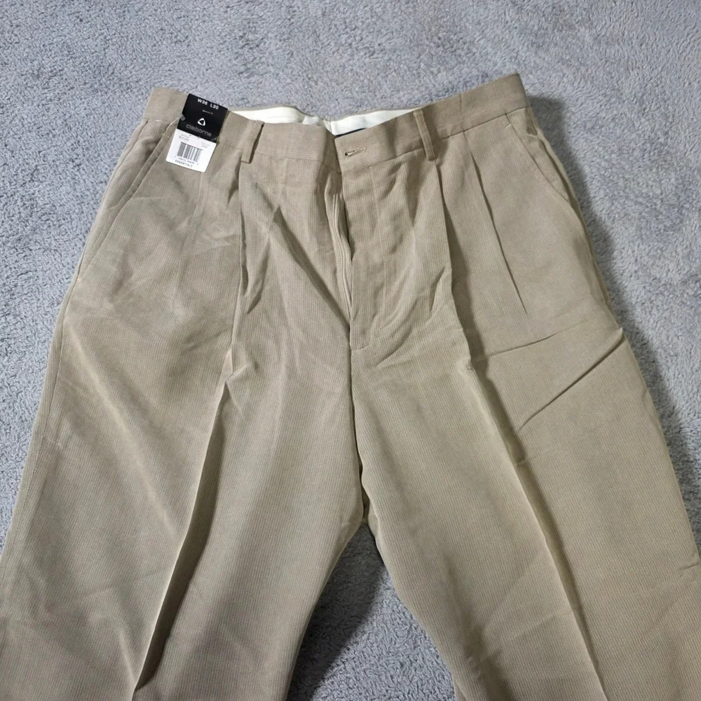 Claiborne Mens 36x30 Dress Pants Khaki Tan Pleated Cuffed Wrinkle Free MERU0902